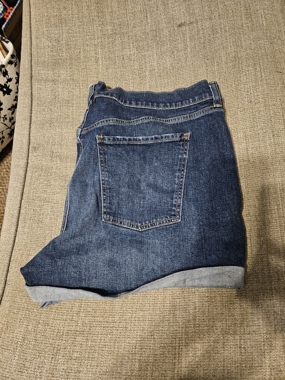 Old Navy Dark Blue Cropped Denim Shorts